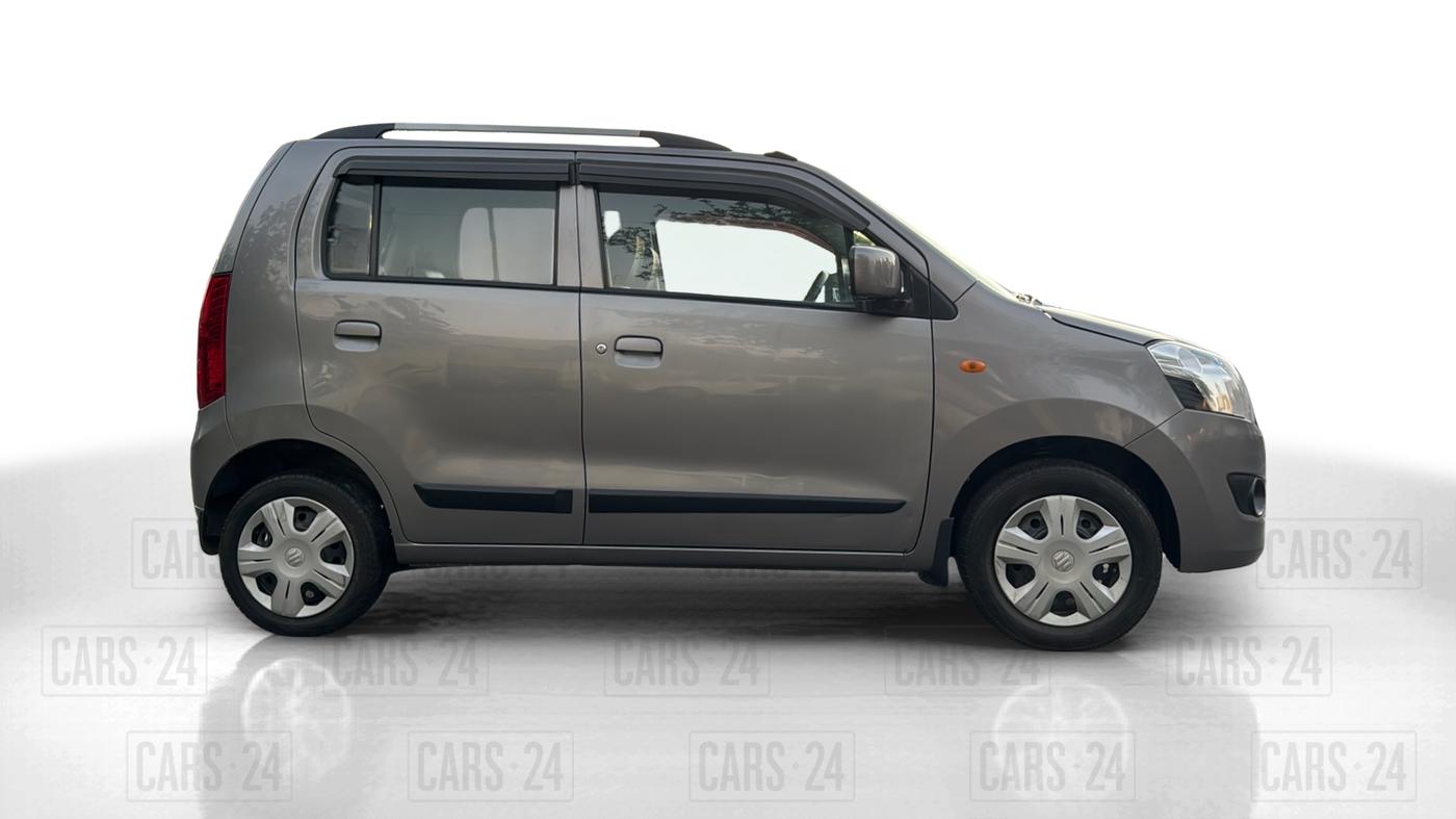 2018 Maruti Wagon R 1.0 VXI (O) AMT, Petrol, Automatic, 46,500 km, Right Side View