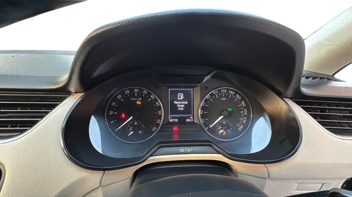 2016 Skoda Octavia 2.0 TDI CR STYLE PLUS AT, Diesel, Automatic, 1,47,178 km, Odometer Image