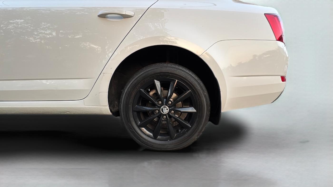 2016 Skoda Octavia 2.0 TDI CR STYLE PLUS AT, Diesel, Automatic, 1,47,178 km, Left Rear Wheel