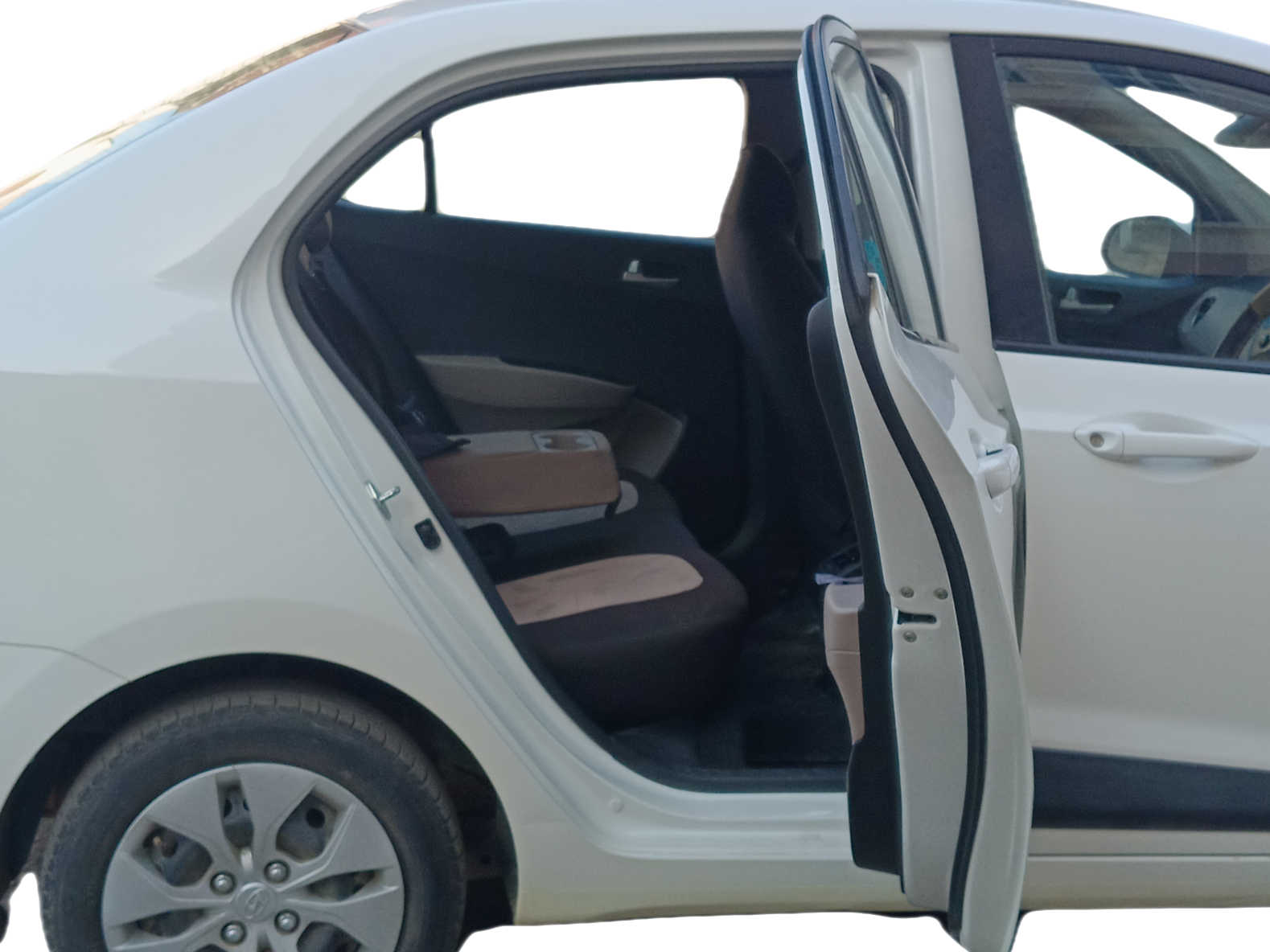 2015 Hyundai Xcent S 1.1 CRDI, Diesel, Manual, 48,469 km, Right Side Rear Door Cabin