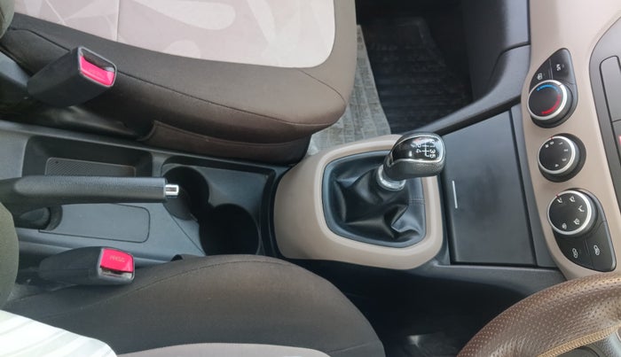 2015 Hyundai Xcent S 1.1 CRDI, Diesel, Manual, 48,469 km, Gear Lever