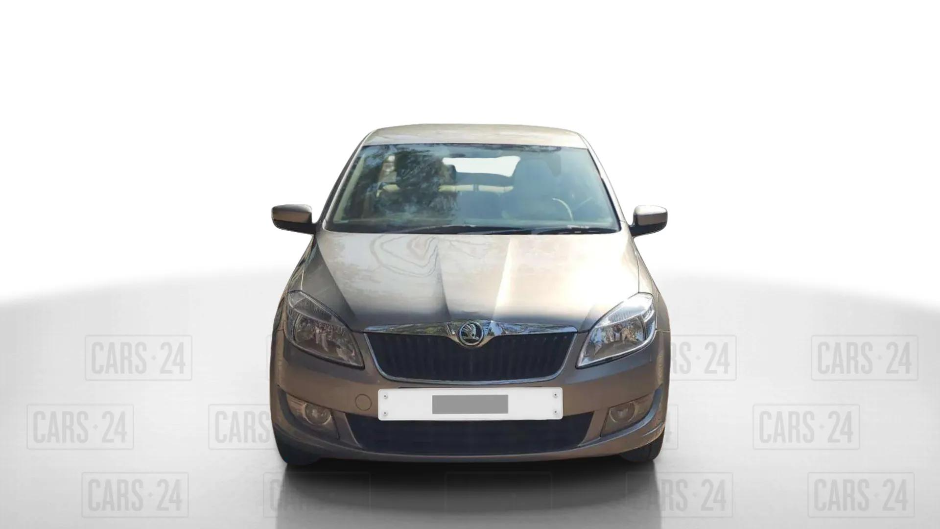 2013 Skoda Rapid AMBITION 1.6 TDI CR MT, Diesel, Manual, 80,315 km, Front