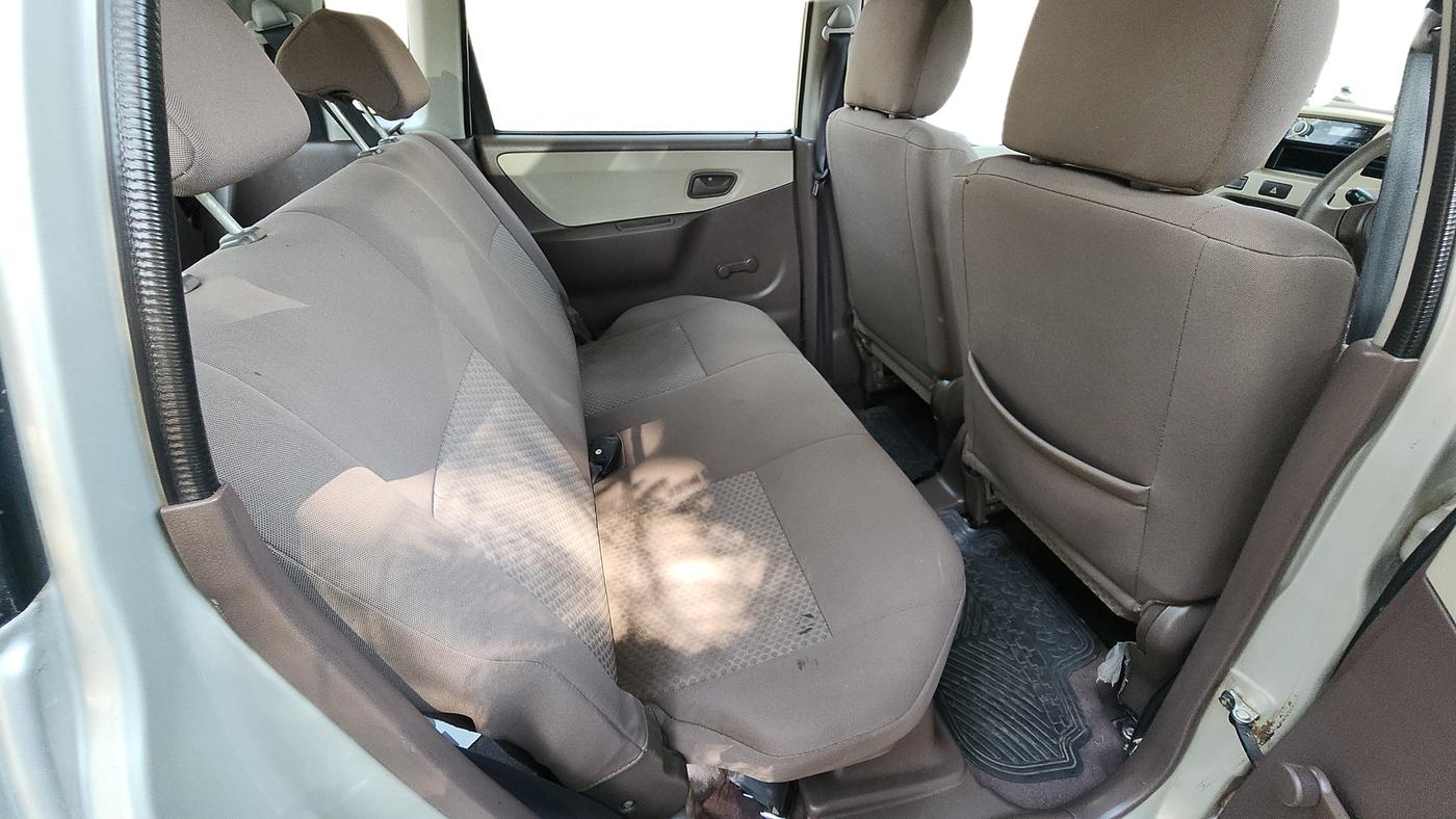 2010 Maruti Zen Estilo LXI, Petrol, Manual, 59,000 km, Right Side Rear Door Cabin