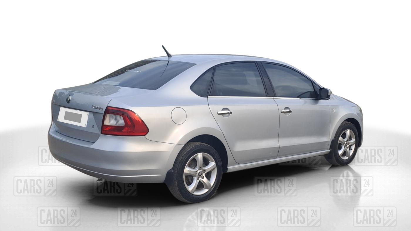 2012 Skoda Rapid ELEGANCE 1.6 TDI CR MT, Diesel, Manual, 70,896 km, Right Back Diagonal