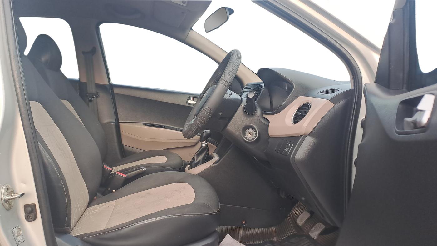 2015 Hyundai Grand i10 SPORTZ 1.2 KAPPA VTVT, Petrol, Manual, 69,364 km, Right Side Front Door Cabin