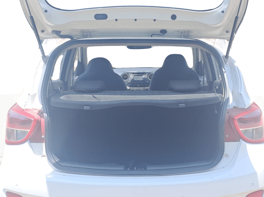 2014 Hyundai Grand i10 ASTA AT 1.2 KAPPA VTVT, Petrol, Automatic, 69,261 km, Boot Inside