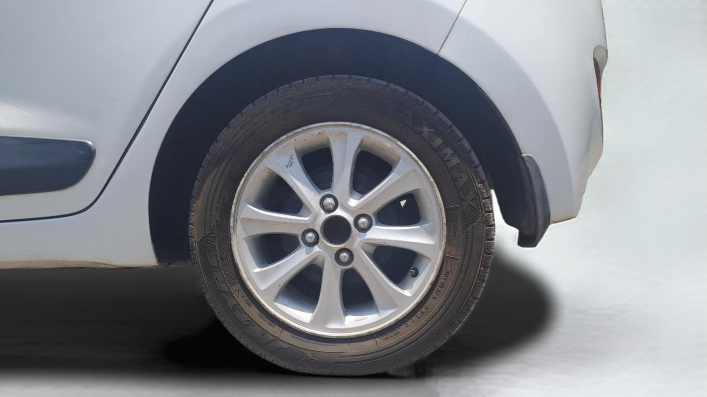 2014 Hyundai Grand i10 ASTA AT 1.2 KAPPA VTVT, Petrol, Automatic, 69,261 km, Left Rear Wheel