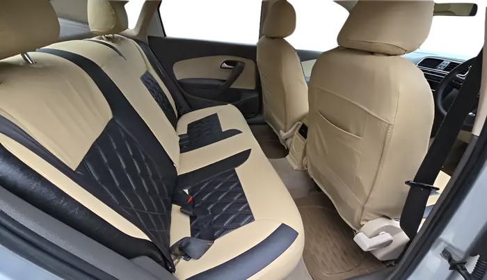 2012 Volkswagen Vento HIGHLINE DIESEL 1.6, Diesel, Manual, 88,000 km, Right Side Rear Door Cabin