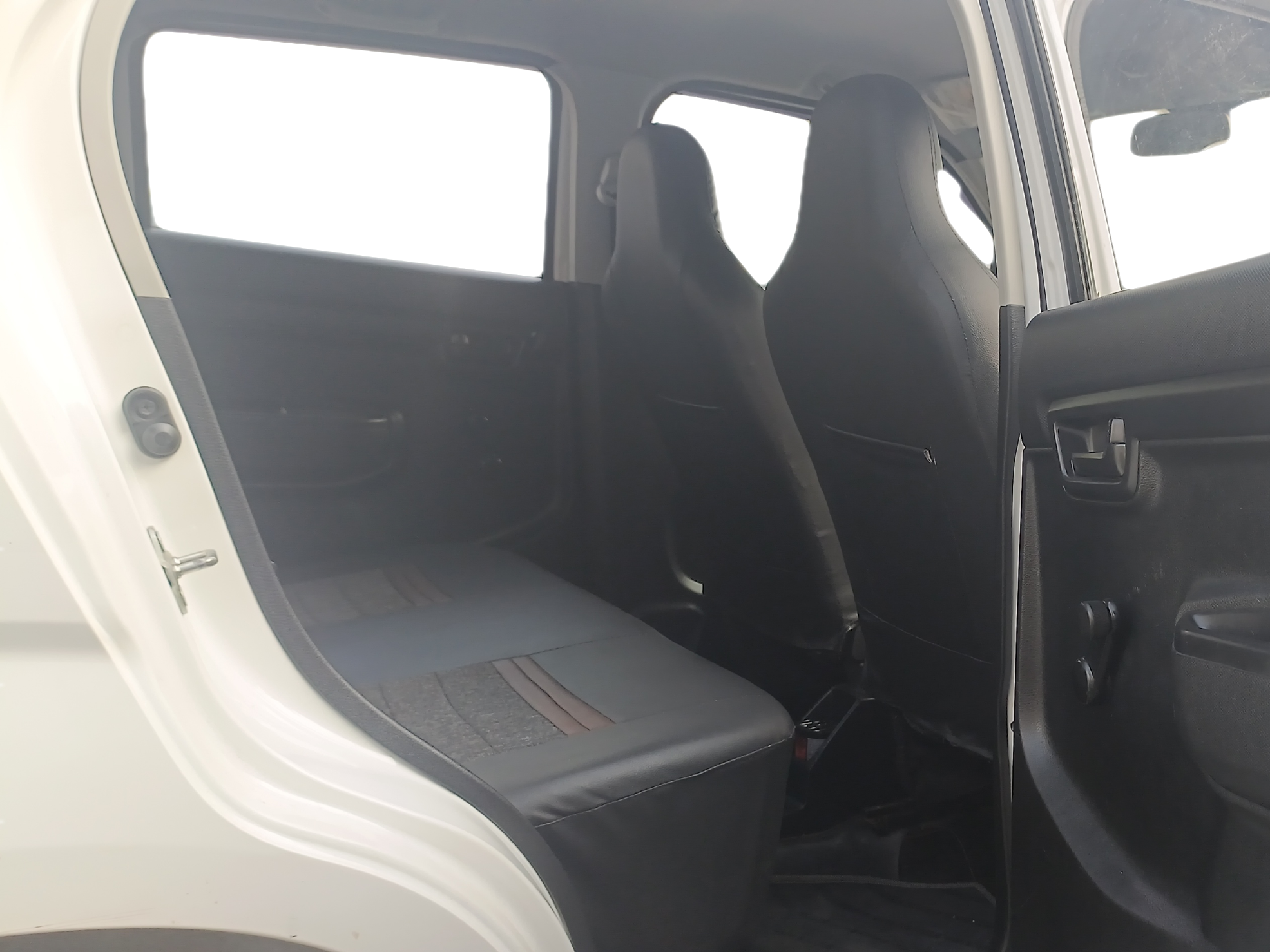 2020 Maruti S PRESSO VXI+, Petrol, Manual, 81,000 km, Right Side Rear Door Cabin