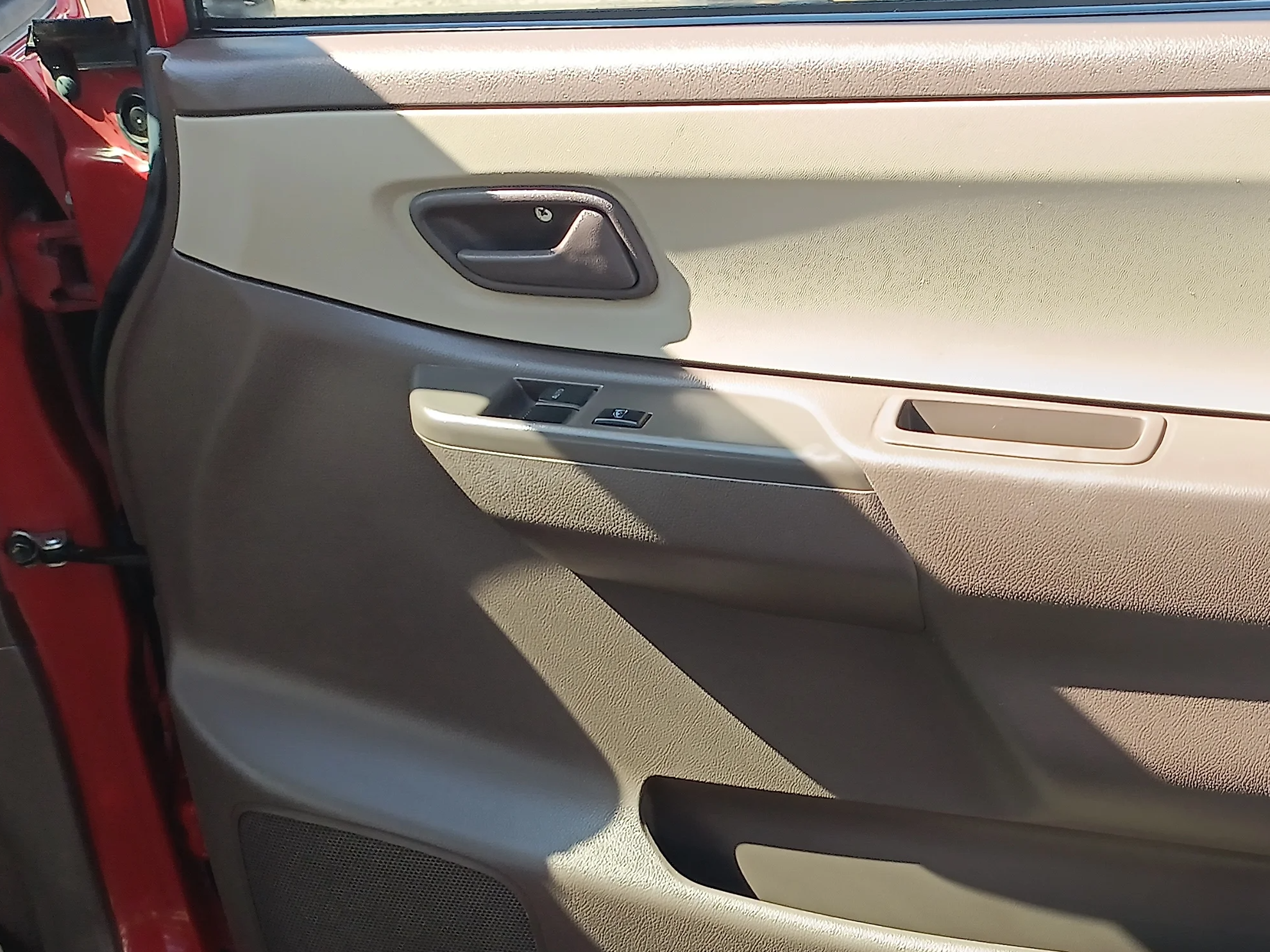 2011 Maruti Zen Estilo LXI, Petrol, Manual, 31,000 km, Driver Side Door Panel Controls