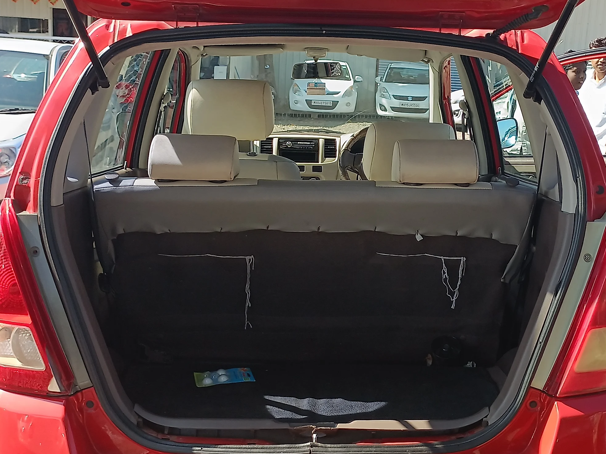 2011 Maruti Zen Estilo LXI, Petrol, Manual, 31,000 km, Boot Inside