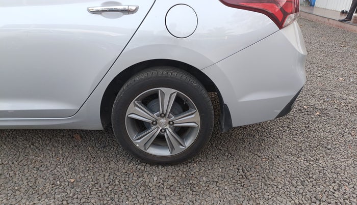 2017 Hyundai Verna 1.6 SX (O) CRDI MT, Diesel, Manual, 83,539 km, Left Rear Wheel