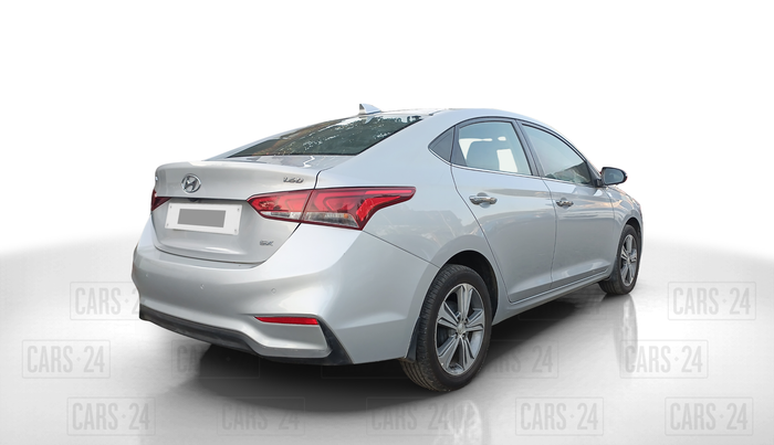 2017 Hyundai Verna 1.6 SX (O) CRDI MT, Diesel, Manual, 83,539 km, Right Back Diagonal