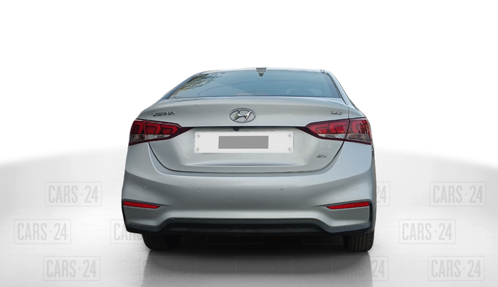 2017 Hyundai Verna 1.6 SX (O) CRDI MT, Diesel, Manual, 83,539 km, Back/Rear