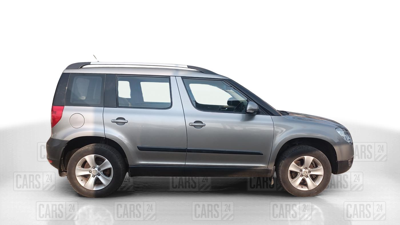 2011 Skoda Yeti AMBIENTE, Diesel, Manual, 73,786 km, Right Side View