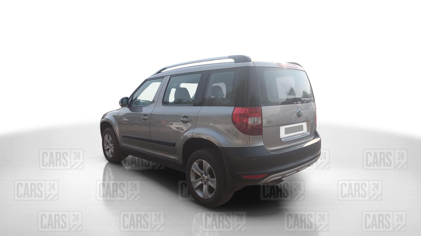 2011 Skoda Yeti AMBIENTE, Diesel, Manual, 73,786 km, Left Back Diagonal