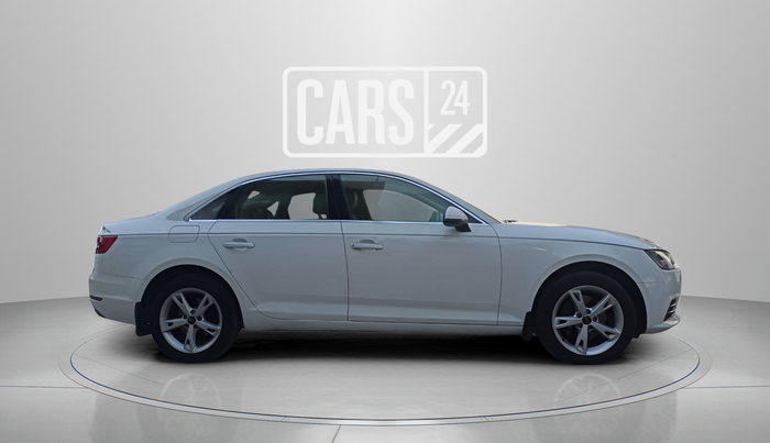 2018 Audi A4 35 TDI Technology, Diesel, Automatic, 60,649 km, Right Side View