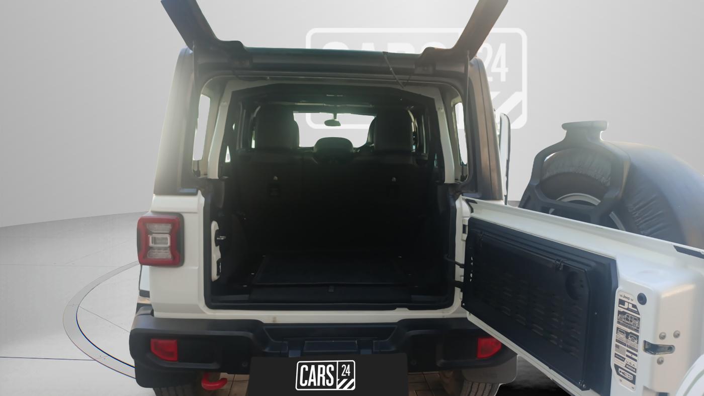 2022 Jeep WRANGLER UNLIMITED, Petrol, Automatic, 18,302 km, Boot Inside