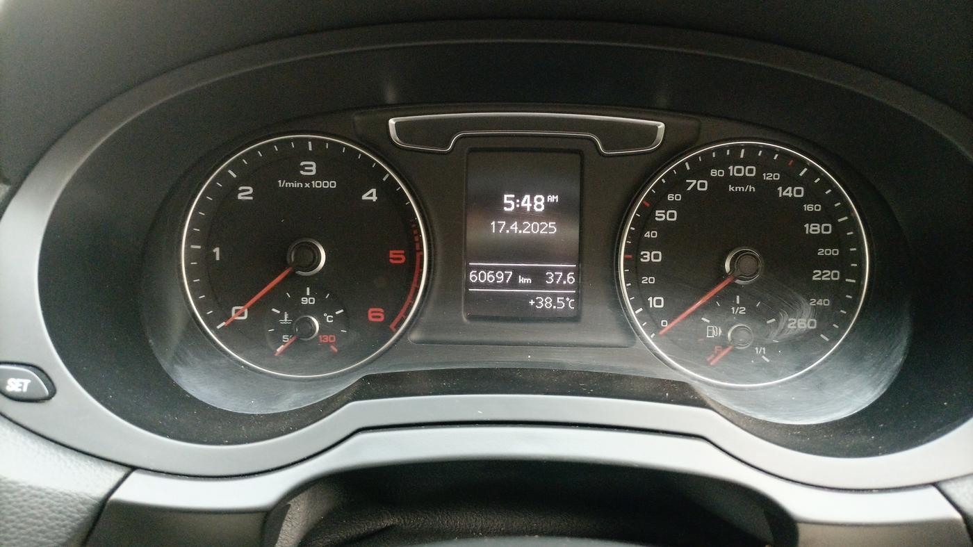 2016 Audi Q3 35 TDI Quattro, Diesel, Automatic, 60,697 km, Odometer Image