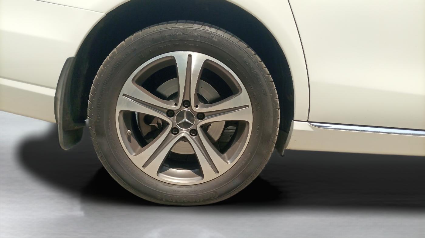 2020 Mercedes Benz E Class E 200 EXCLUSIVE, Petrol, Automatic, 44,351 km, Right Rear Wheel