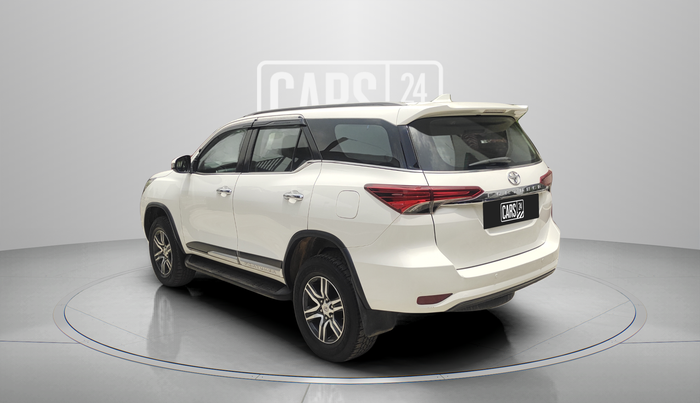 2018 Toyota Fortuner 2.8 4X2 MT, Diesel, Manual, 81,267 km, Left Back Diagonal