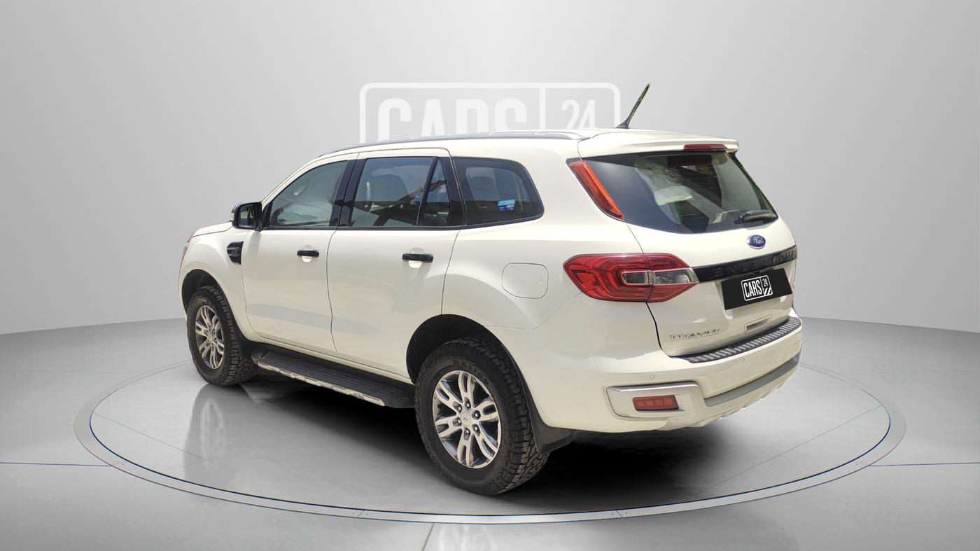 2017 Ford Endeavour TITANIUM 3.2 4X4 AT, Diesel, Automatic, 1,01,838 km, Left Back Diagonal