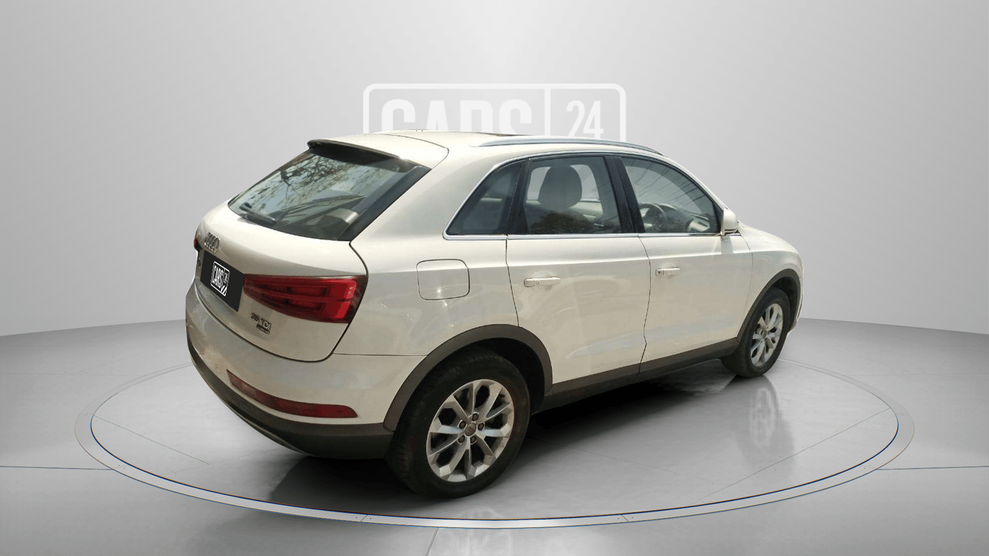 2017 Audi Q3 35 TDI Quattro, Diesel, Automatic, 69,325 km, Right Back Diagonal