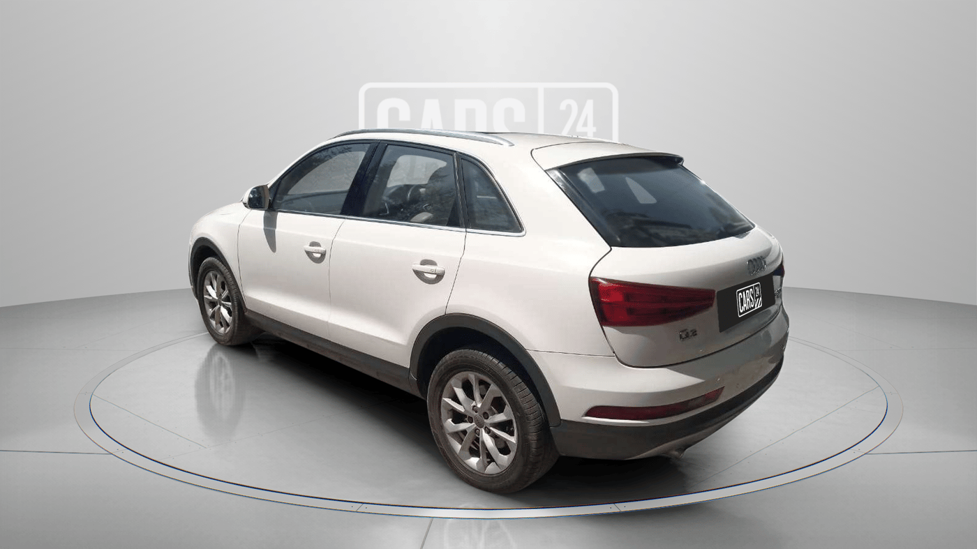 2017 Audi Q3 35 TDI Quattro, Diesel, Automatic, 69,325 km, Left Back Diagonal
