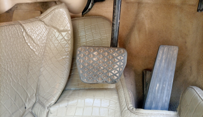 2010 BMW 5 Series 523I, Petrol, Automatic, 68,557 km, Pedals