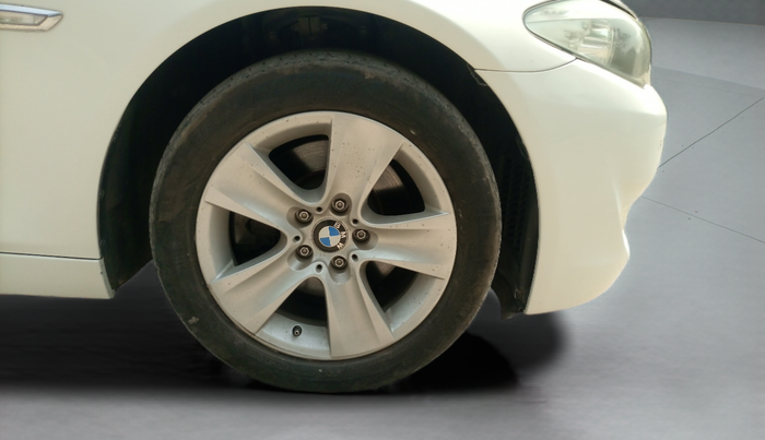 2010 BMW 5 Series 523I, Petrol, Automatic, 68,557 km, Right Front Wheel