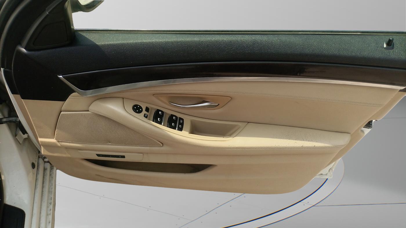 2010 BMW 5 Series 523I, Petrol, Automatic, 68,557 km, Driver Side Door Panel Controls
