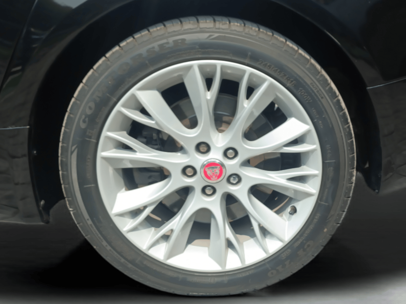 2014 Jaguar XF 3.0 DIESEL, Diesel, Automatic, 47,147 km, Left Rear Wheel