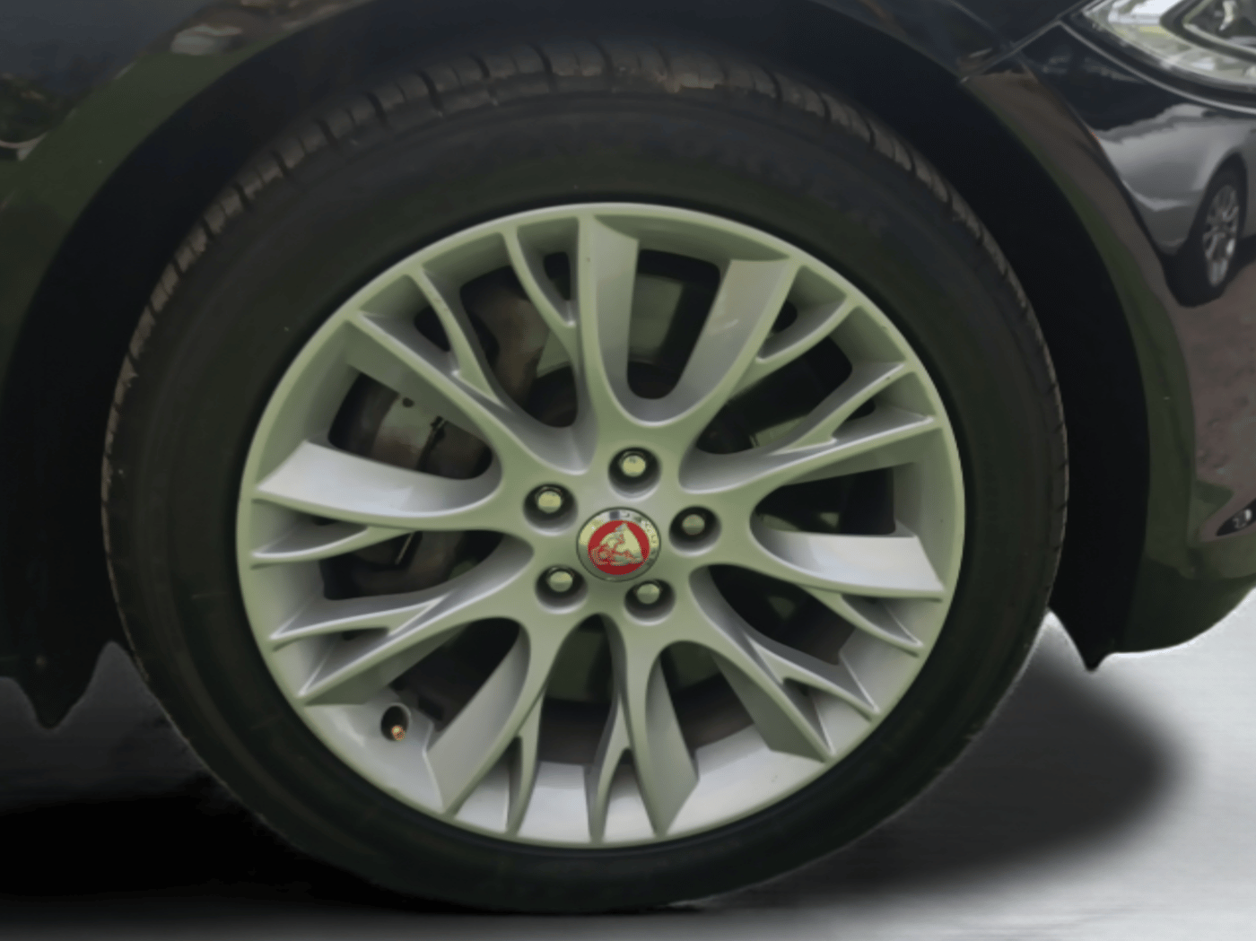 2014 Jaguar XF 3.0 DIESEL, Diesel, Automatic, 47,147 km, Right Front Wheel