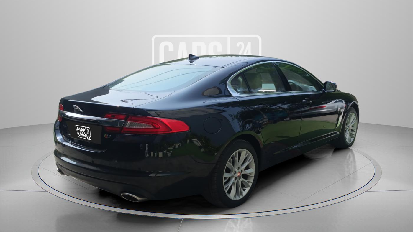 2014 Jaguar XF 3.0 DIESEL, Diesel, Automatic, 47,147 km, Right Back Diagonal