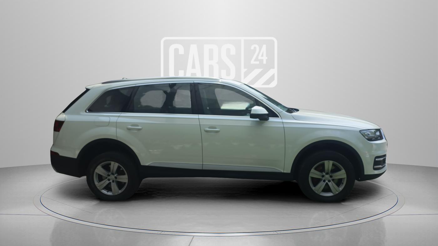 2016 Audi Q7 45 TDI Technology , Diesel, Automatic, 82,368 km, Right Side View