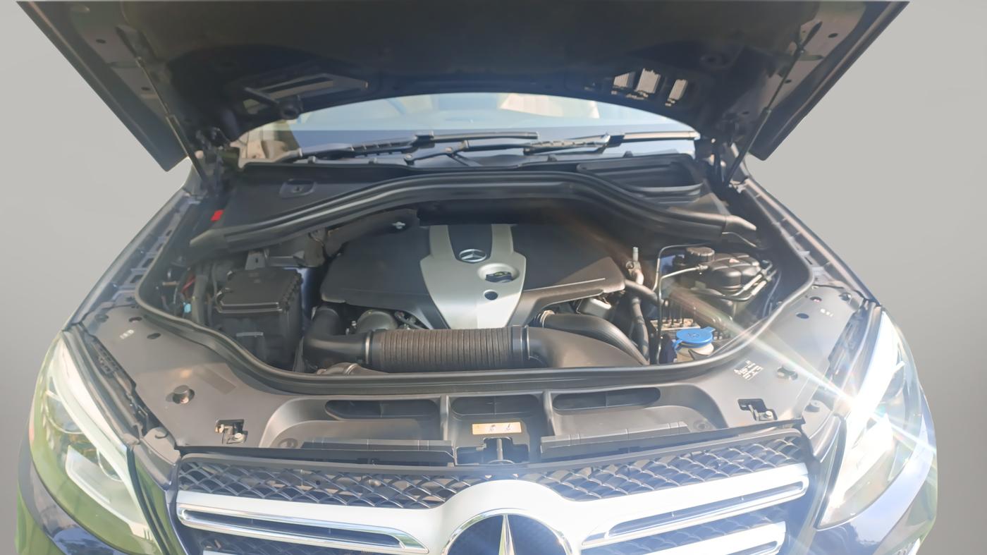 2016 Mercedes Benz GLE 250 D4 MATIC, Diesel, Automatic, 1,04,554 km, Open Bonnet