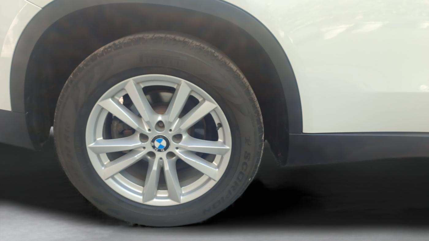 2015 BMW X5 XDRIVE 30 D, Diesel, Automatic, 1,12,310 km, Right Rear Wheel