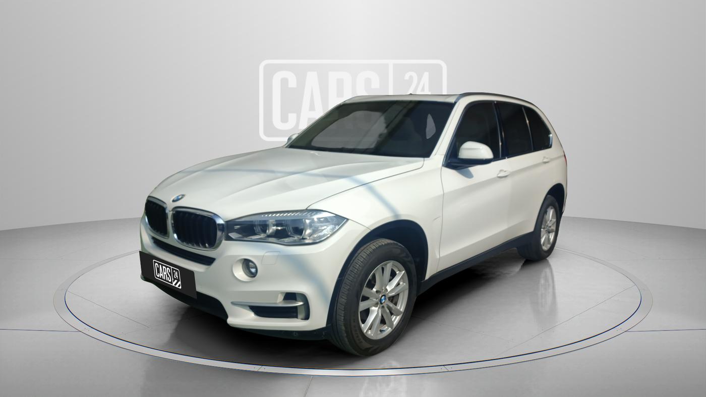2015 BMW X5 XDRIVE 30 D, Diesel, Automatic, 1,12,310 km, Left Front Diagonal