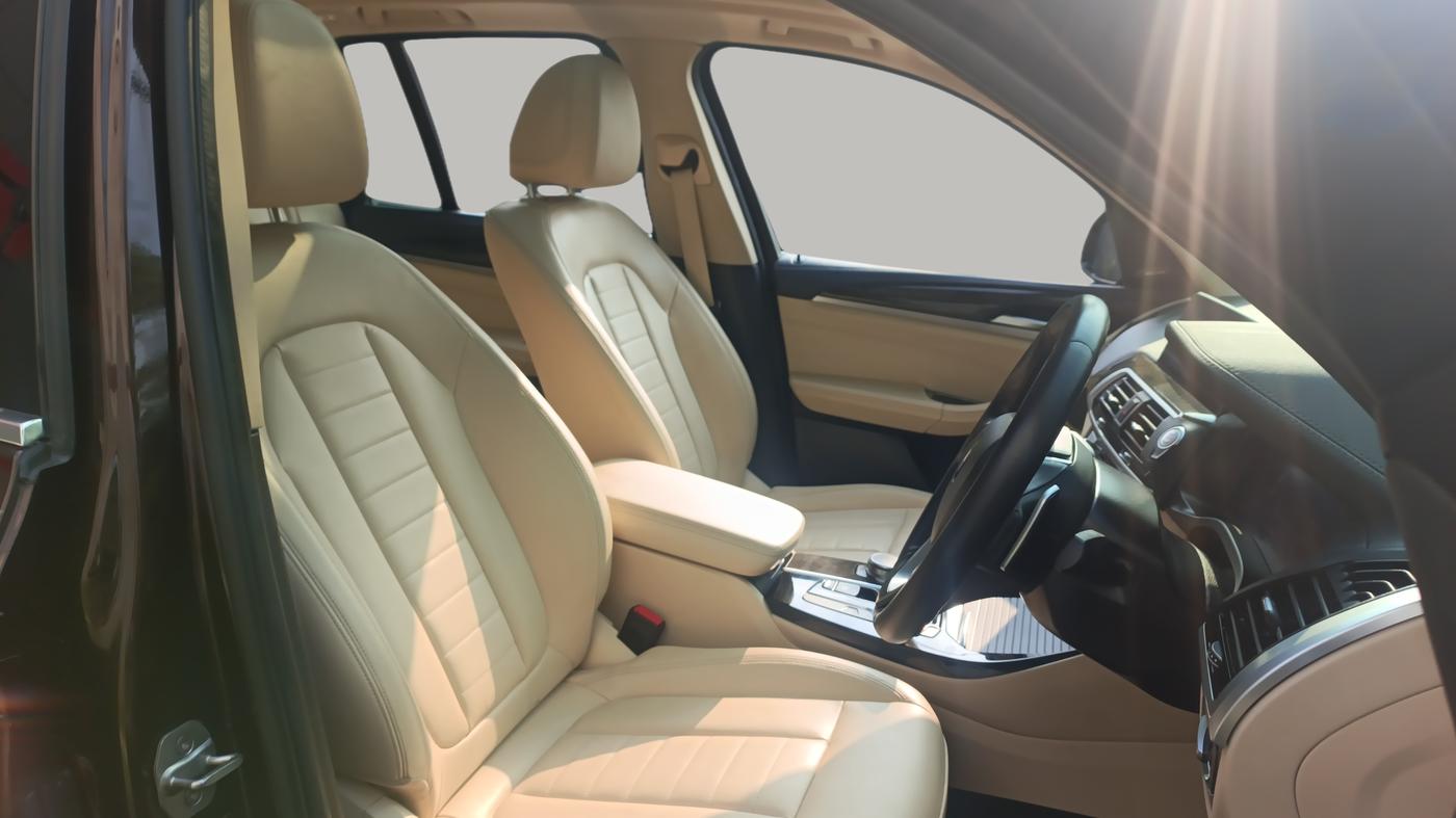 2020 BMW X3 xDRIVE 30i LUXURY LINE, Petrol, Automatic, 41,352 km, Right Side Front Door Cabin