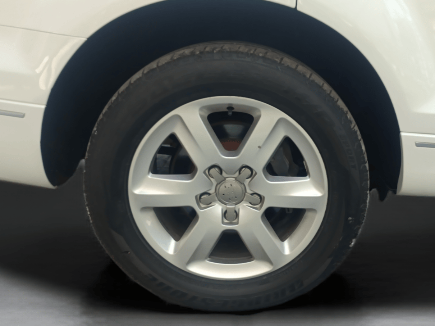 2013 Audi Q7 3.0 TDI QUATTRO, Diesel, Automatic, 85,878 km, Right Rear Wheel