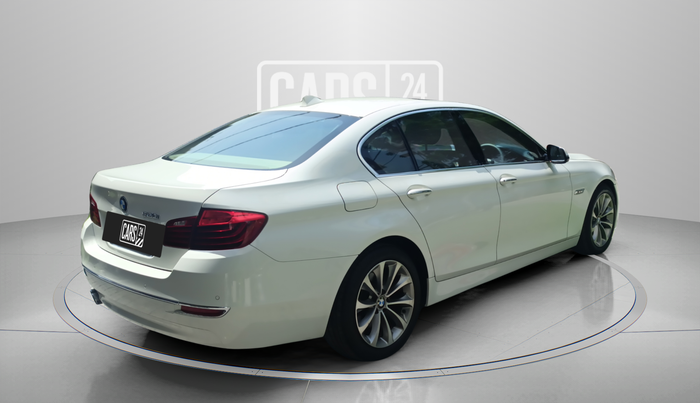 2016 BMW 5 Series 520I LUXURY LINE, Petrol, Automatic, 58,642 km, Right Back Diagonal