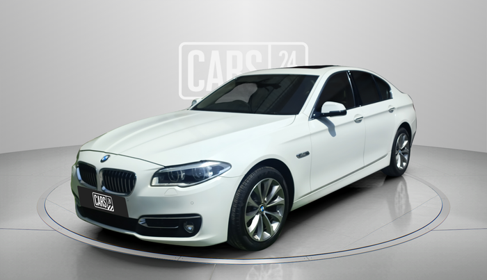 2016 BMW 5 Series 520I LUXURY LINE, Petrol, Automatic, 58,642 km, Left Front Diagonal