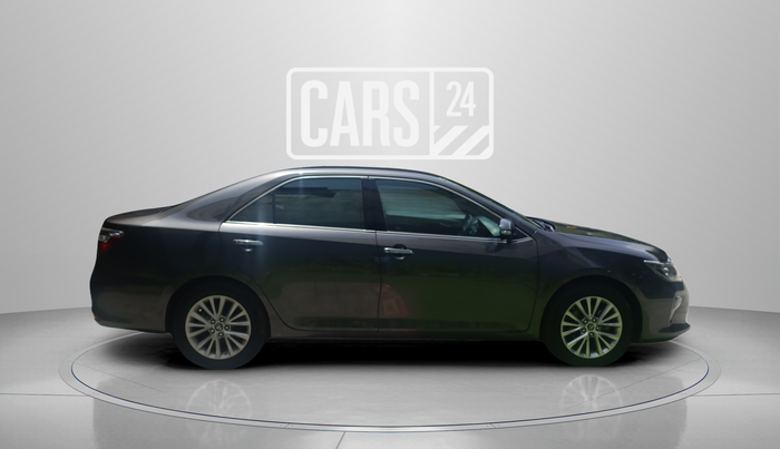 2018 Toyota Camry 2.5L AT, Petrol, Automatic, 99,000 km, Right Side View