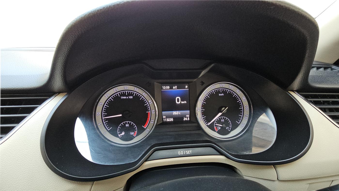 2017 Skoda Octavia 2.0 TDI L&K AT, Diesel, Automatic, 1,13,236 km, Odometer Image
