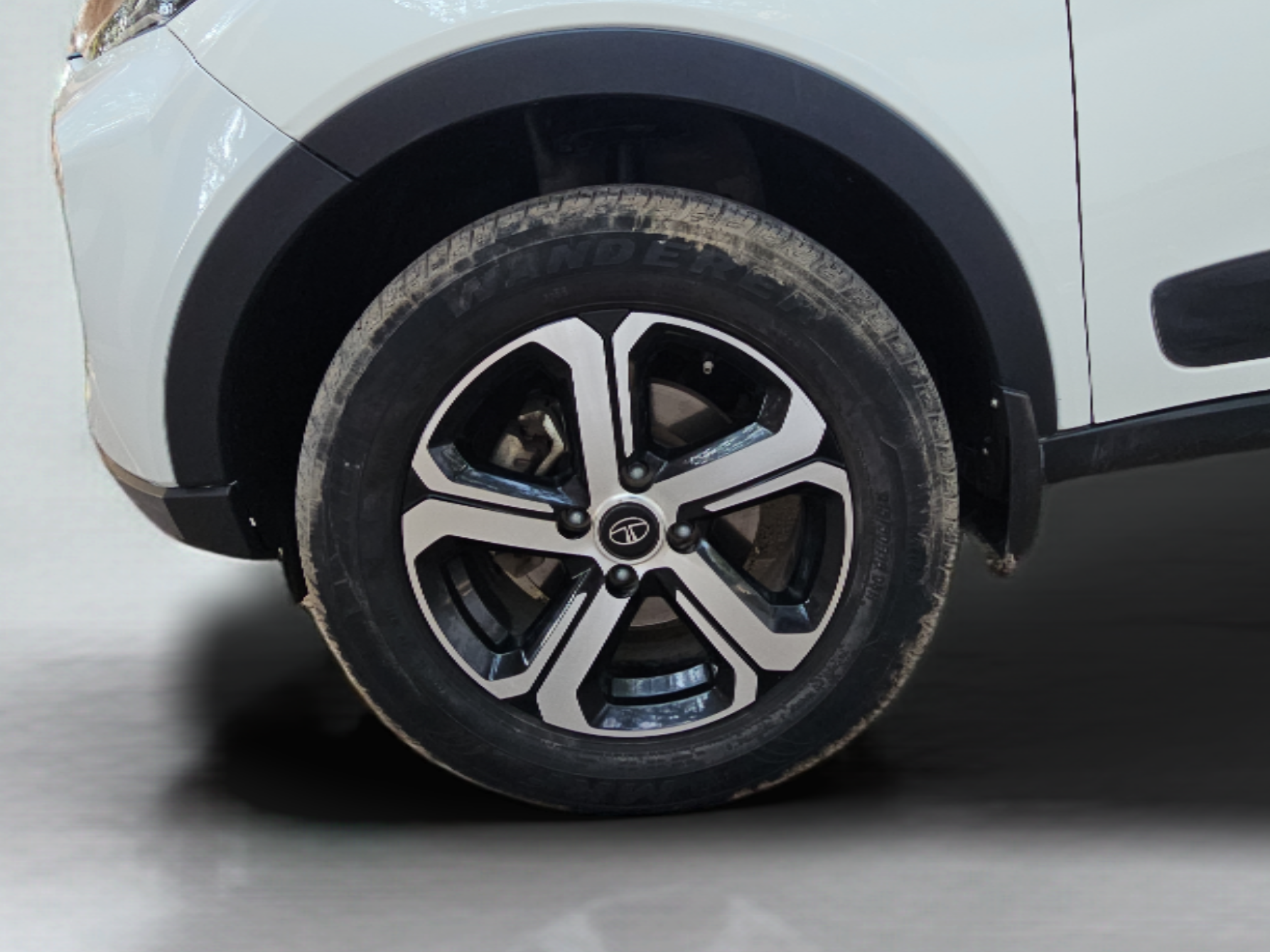 2021 Tata NEXON EV XZ PLUS, Electric, Automatic, 62,342 km, Left Front Wheel