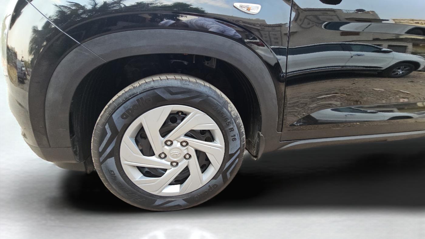 2022 Hyundai Creta E 1.5 DIESEL, Diesel, Manual, 75,918 km, Left Front Wheel