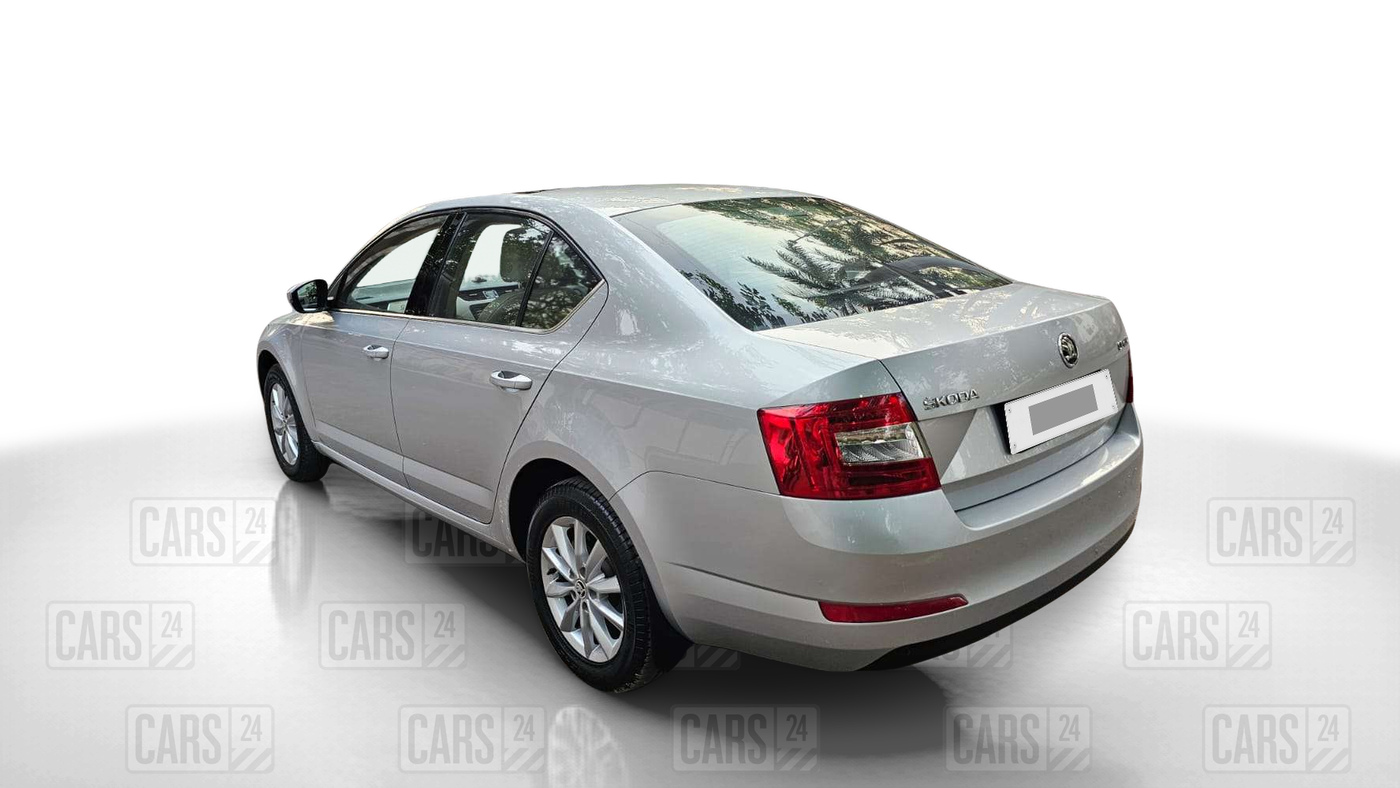 2016 Skoda Octavia 2.0 TDI CR STYLE PLUS AT, Diesel, Automatic, 57,914 km, Left Back Diagonal