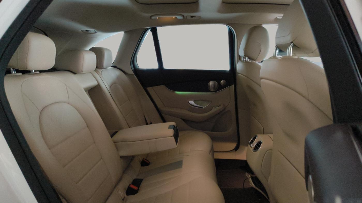 2022 Mercedes Benz GLC CLASS 200 Progressive, Petrol, Automatic, 39,236 km, Right Side Rear Door Cabin