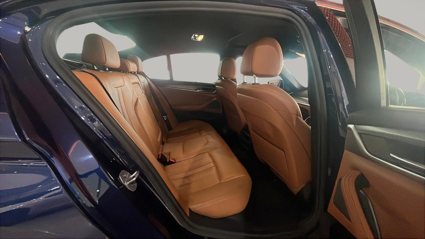 2019 BMW 5 Series 530I M SPORT, Petrol, Automatic, 52,973 km, Right Side Rear Door Cabin