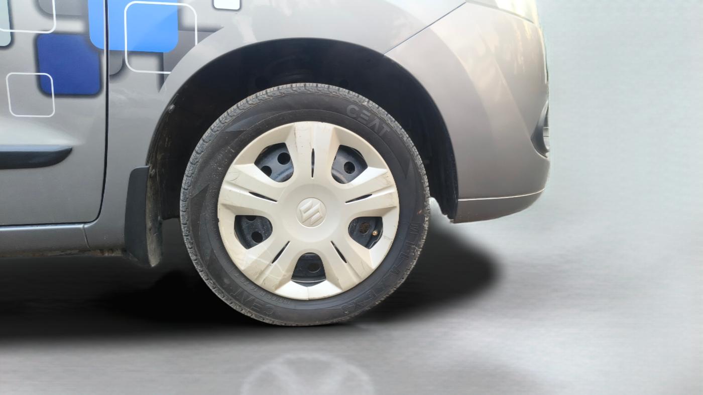 2012 Maruti Wagon R 1.0 VXI, Petrol, Manual, 23,660 km, Right Front Wheel